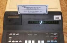 EMG Hunor 301 számológép