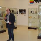 Alföldi István, az NJSZT ügyvezető igazgatója a Nem esett messze az Alma a fájától című időszaki kiállítás megnyitóján, NJSZT ITK